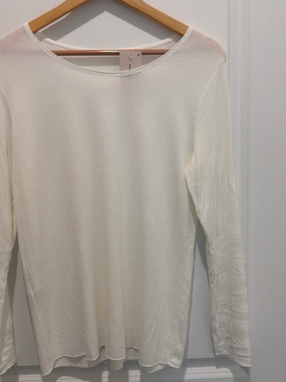 IT045 🇮🇹 Lightweight Wool & Angora Sweater Top – Made in Italy